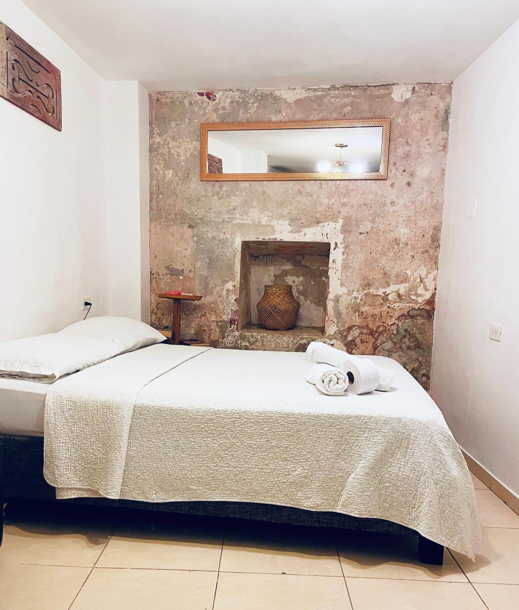 Casa Mamá Waldy New Hostal Cartagena