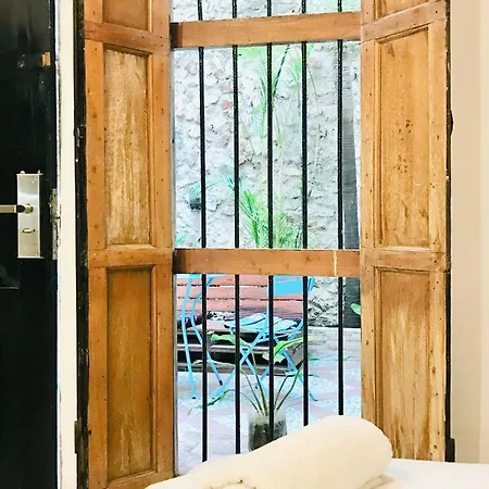 Casa Mamá Waldy New Hostal Cartagena